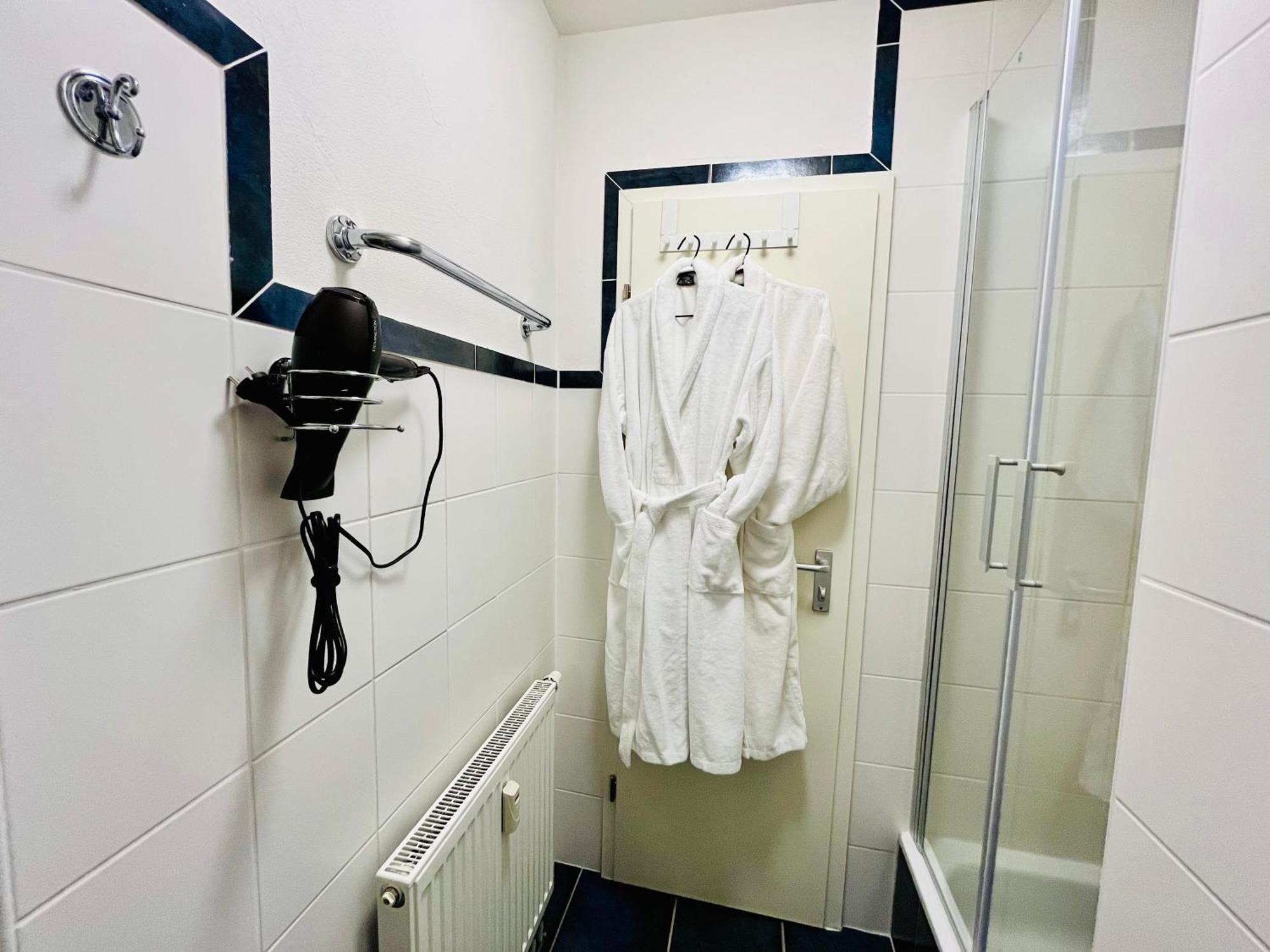 Aycatcherhomes - Top Lage I 4 Personen I Zentral I Altstadt Marburg I Naehe Fluss Lahn I Boutique Apartment Pera المظهر الخارجي الصورة