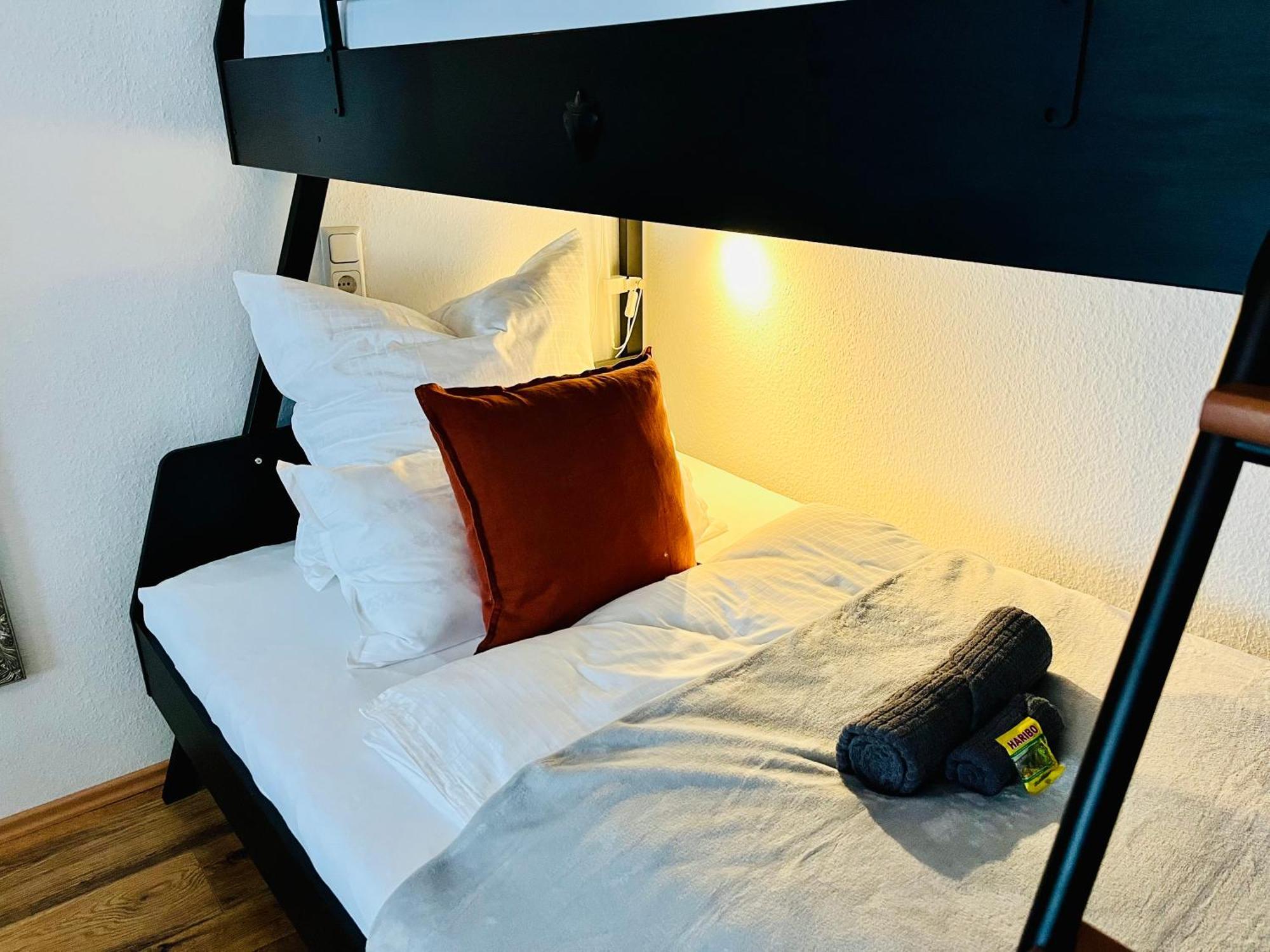 Aycatcherhomes - Top Lage I 4 Personen I Zentral I Altstadt Marburg I Naehe Fluss Lahn I Boutique Apartment Pera المظهر الخارجي الصورة